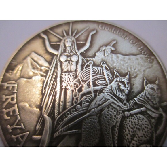 NEW-Norse Gods Freya & Odin Round USA Coin - Picture 2 of 8